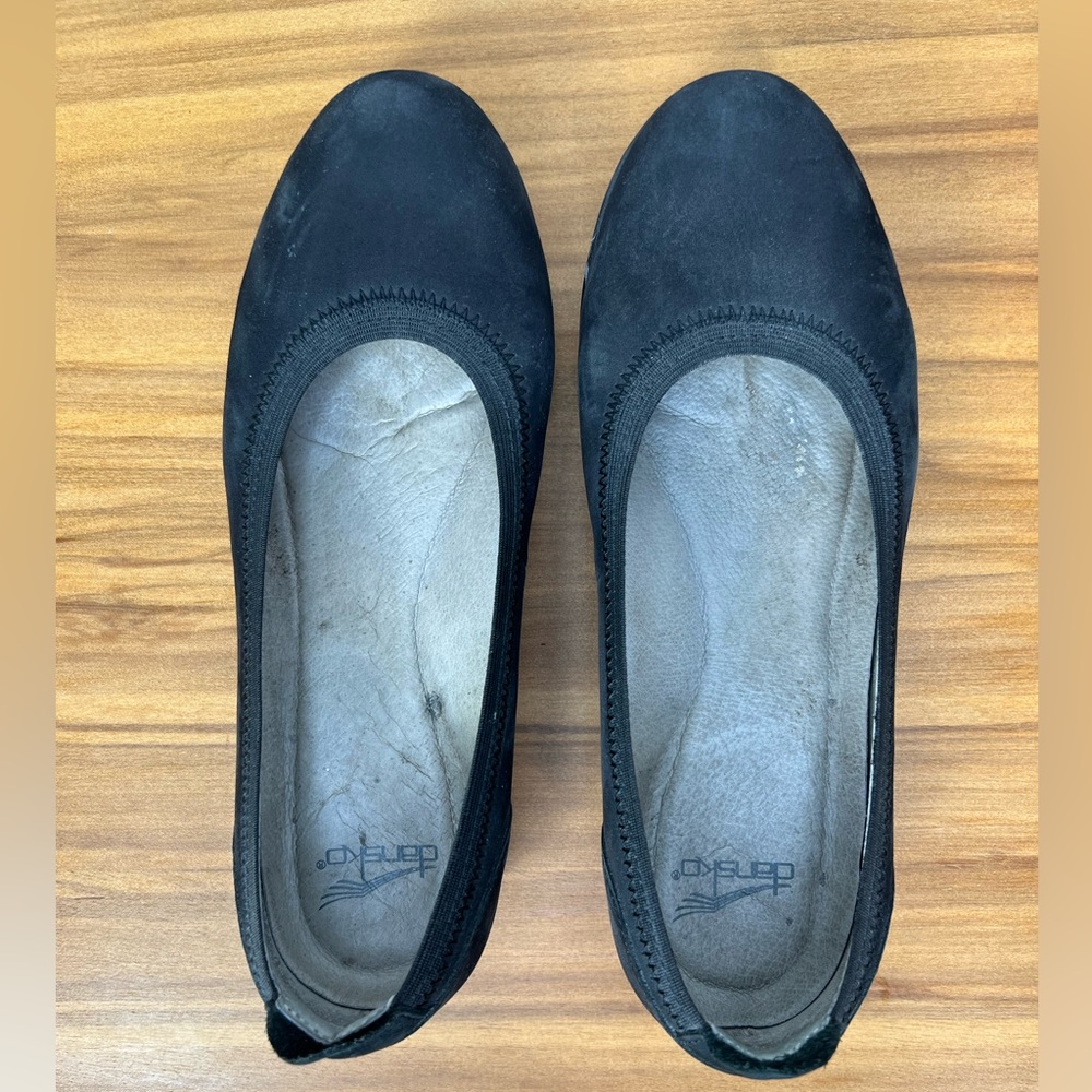 Dansko Women's Kristen Ballet Flats Leather‎ Slip On Shoes black size 38 (US 8)